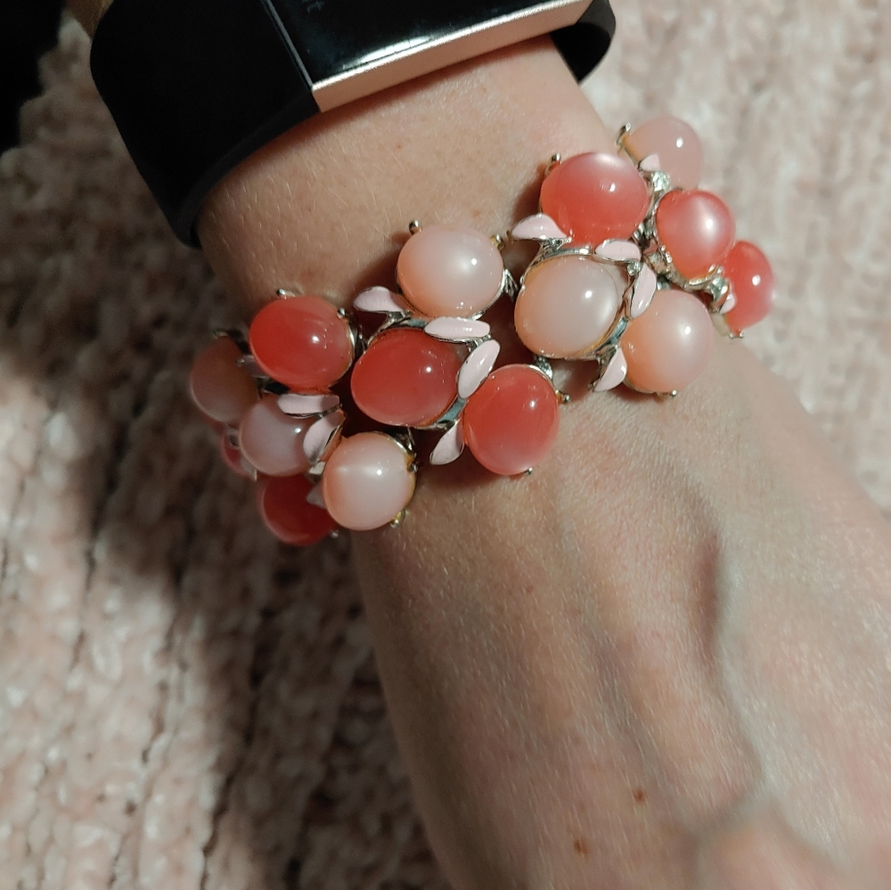 Trifari style bracelet